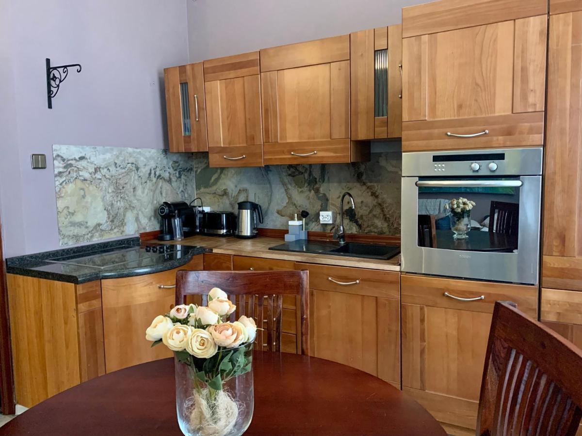 Beautiful And Charming Apartment In The Heart Of The Old Town Warsawa Bagian luar foto