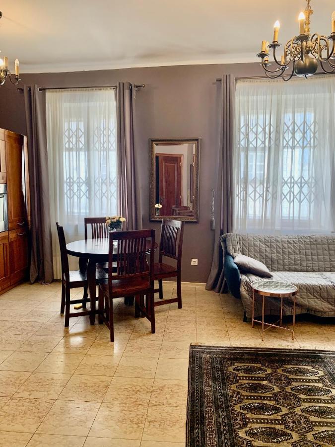 Beautiful And Charming Apartment In The Heart Of The Old Town Warsawa Bagian luar foto